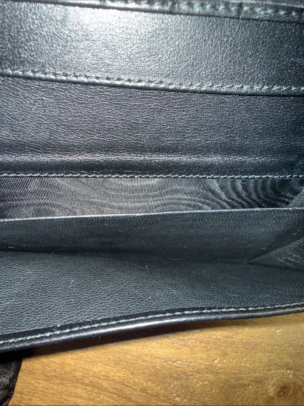 Gucci Vintage Wallet - Picture 10 of 16